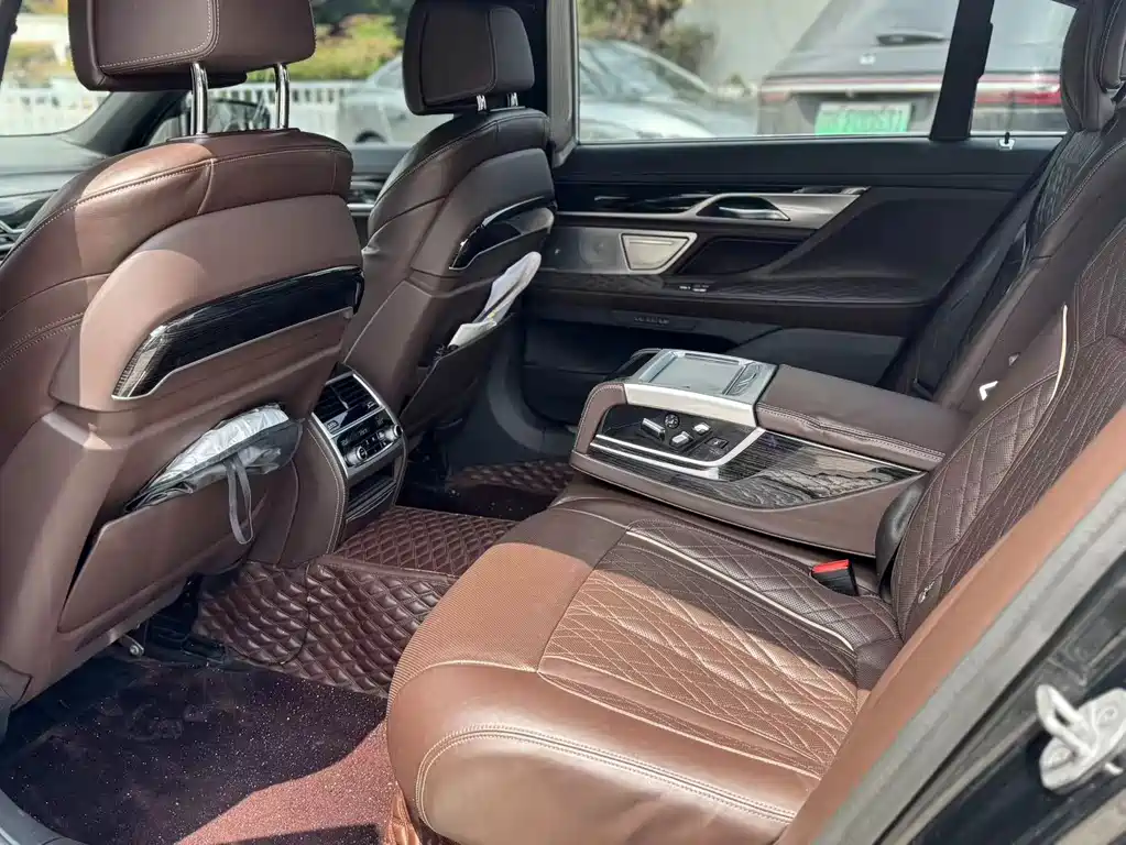 BMW 7 Series 7 2019 740Li Lead M Sport