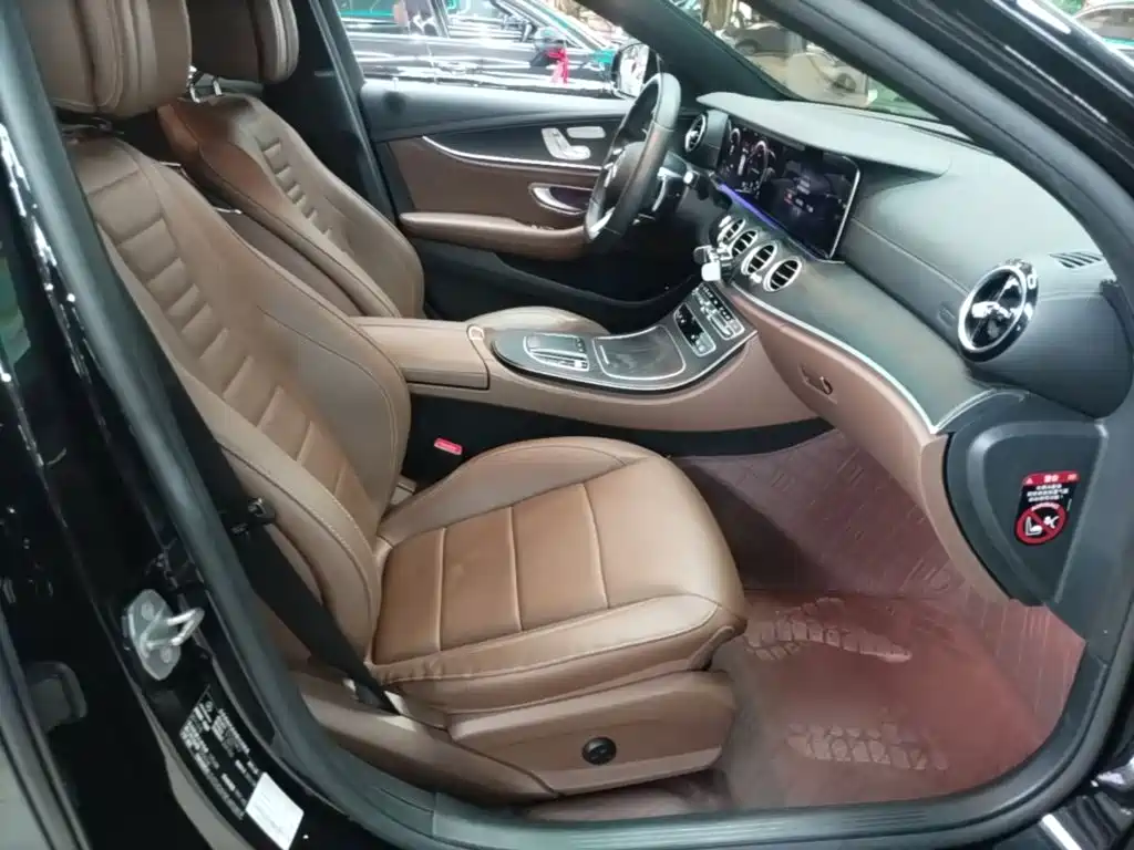 Mercedes-Benz E-Class — миниатюра 25