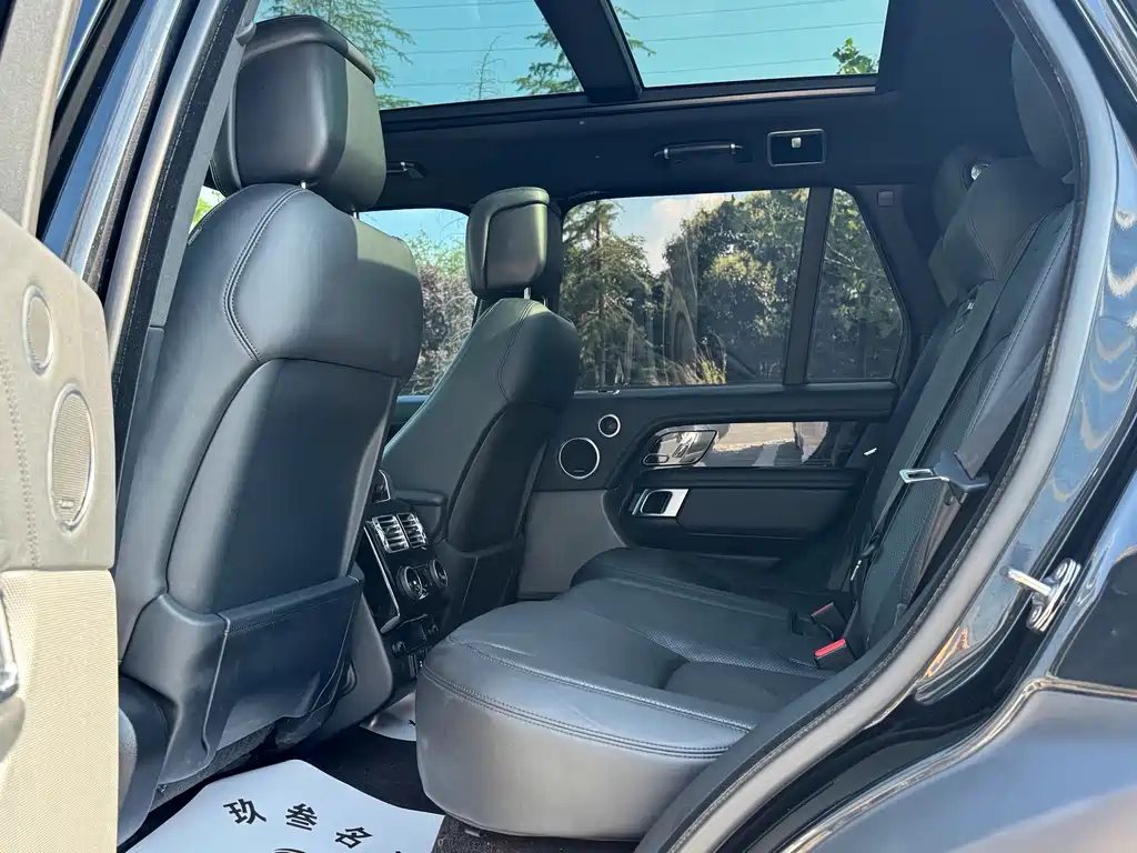 Land Rover Range Rover — миниатюра 11