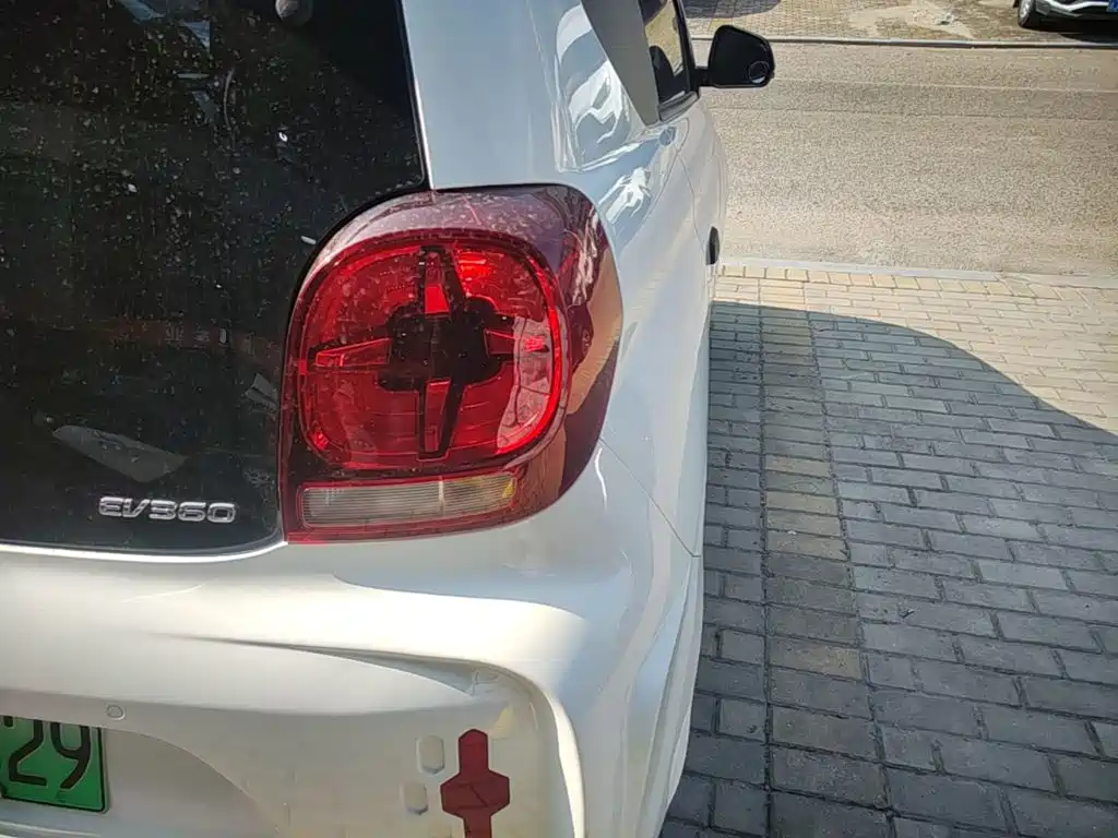 Roewe Clever — миниатюра 8