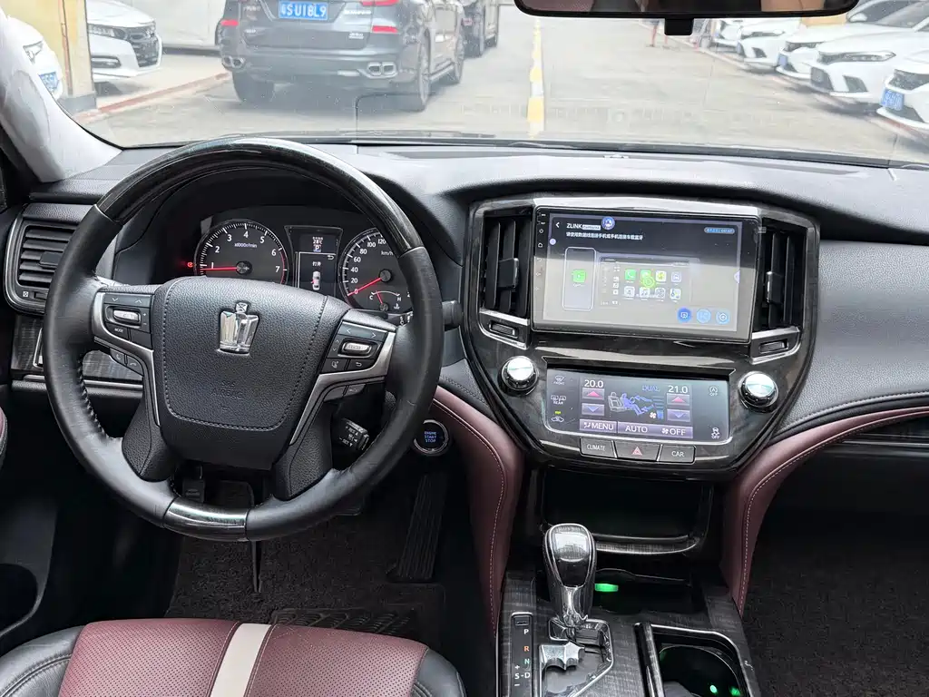 Toyota Crown 2017 2.0T Sport