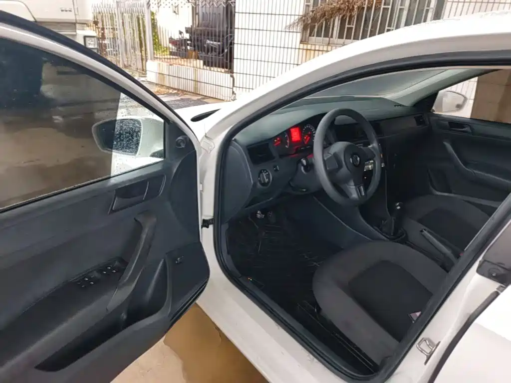 Volkswagen Santana — миниатюра 16