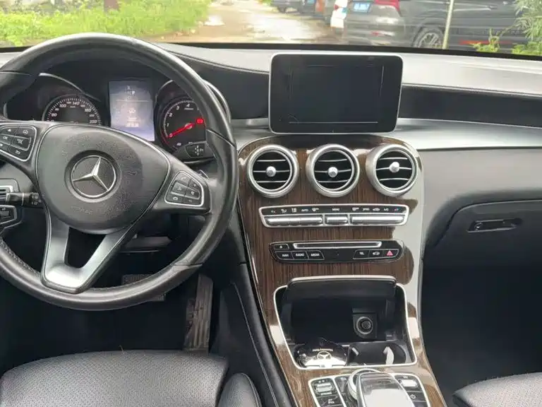 Mercedes-Benz GLC — миниатюра 2