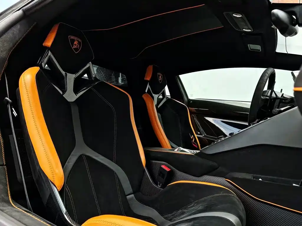 Lamborghini Aventador — миниатюра 5