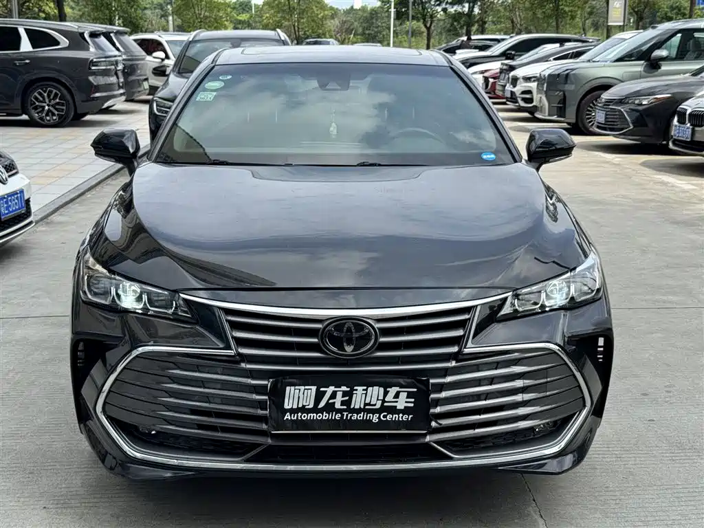 Toyota Avalon — миниатюра 2
