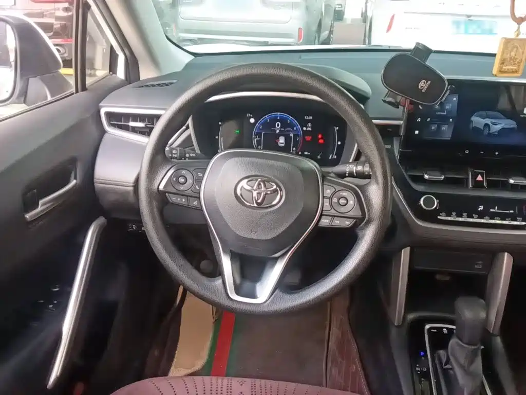 Toyota Frontlander — миниатюра 6