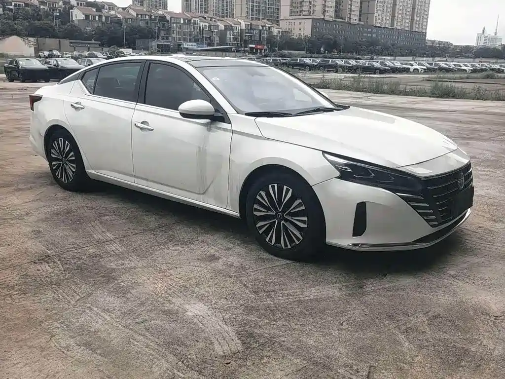 Nissan Teana — миниатюра 3