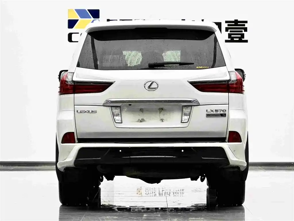 Lexus LX — миниатюра 5