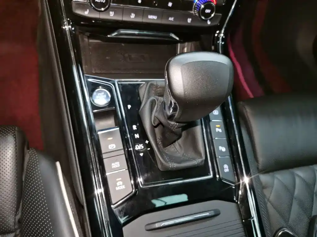 Volkswagen Phideon — миниатюра 14