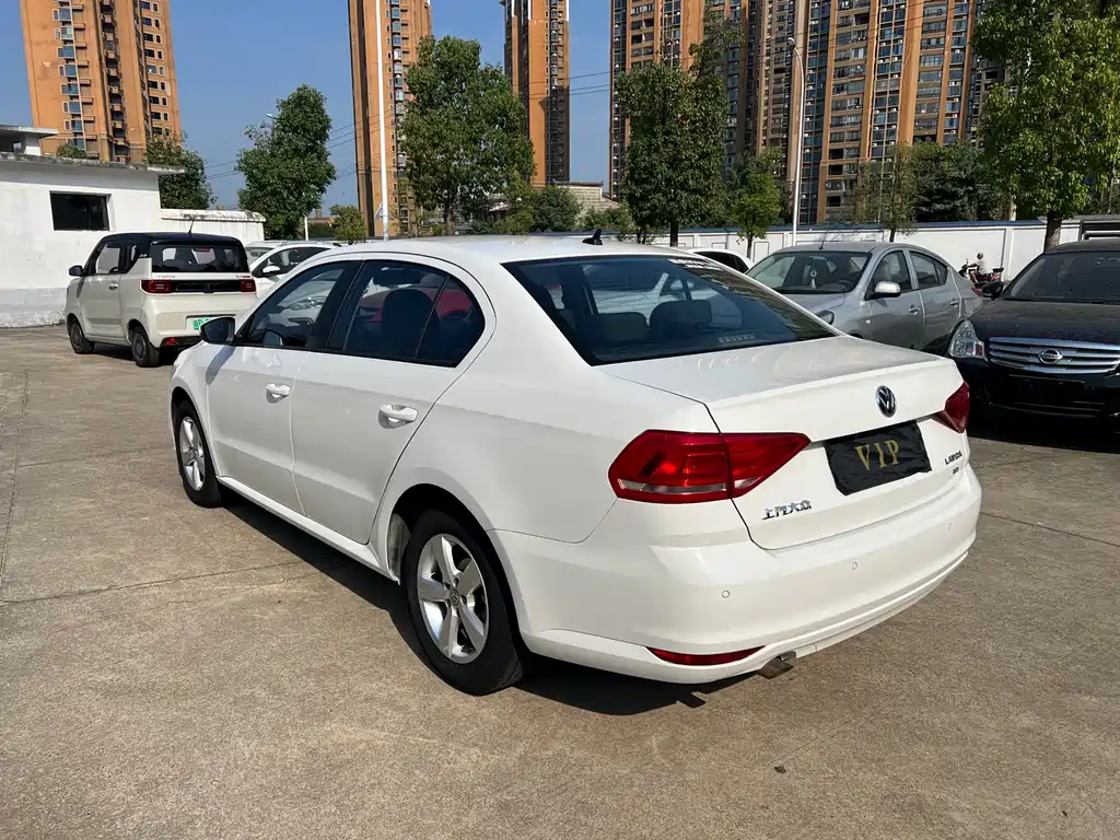 Volkswagen Lavida — миниатюра 8