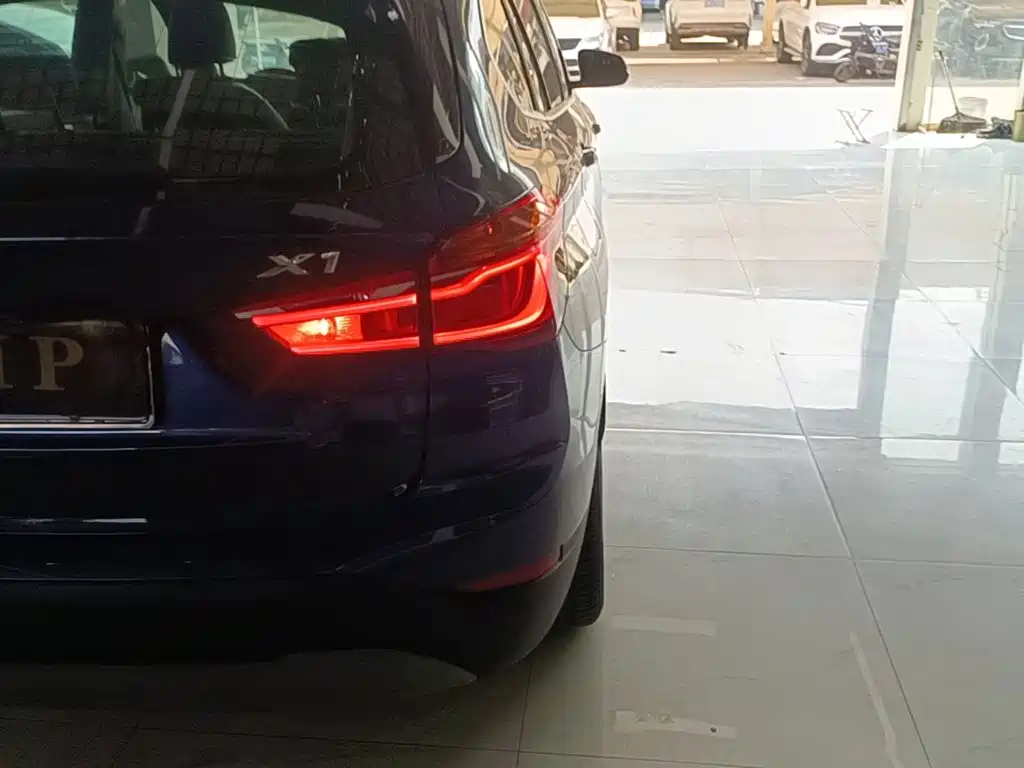 BMW X1 — миниатюра 8