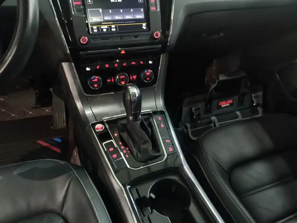 Volkswagen Passat — миниатюра 14