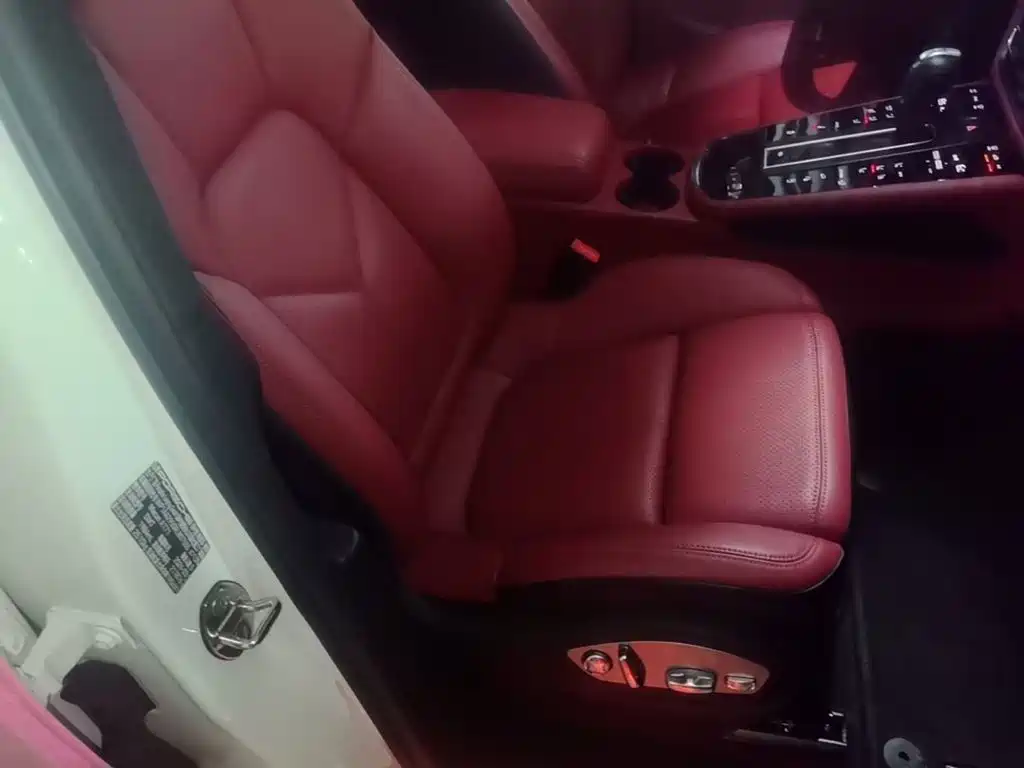Porsche Macan — миниатюра 25