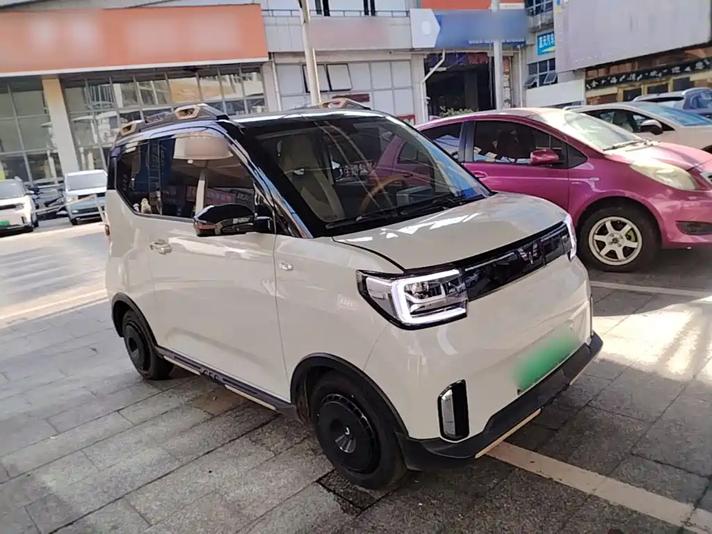 Wuling MINIEV — миниатюра 4
