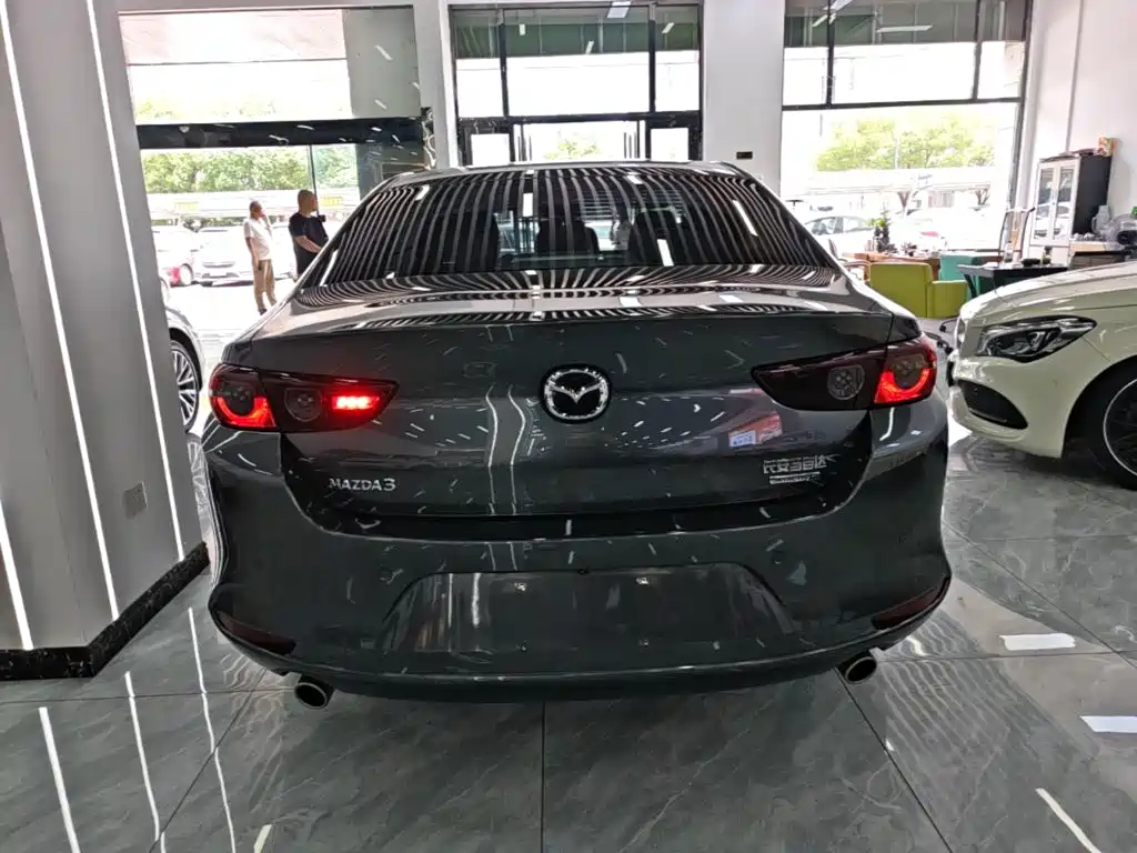 Mazda 3 Axela — миниатюра 6