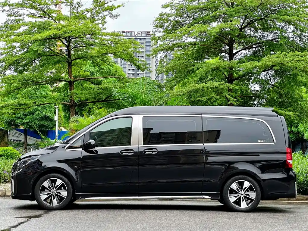 Mercedes-Benz V-Class V 2023 V 260 L