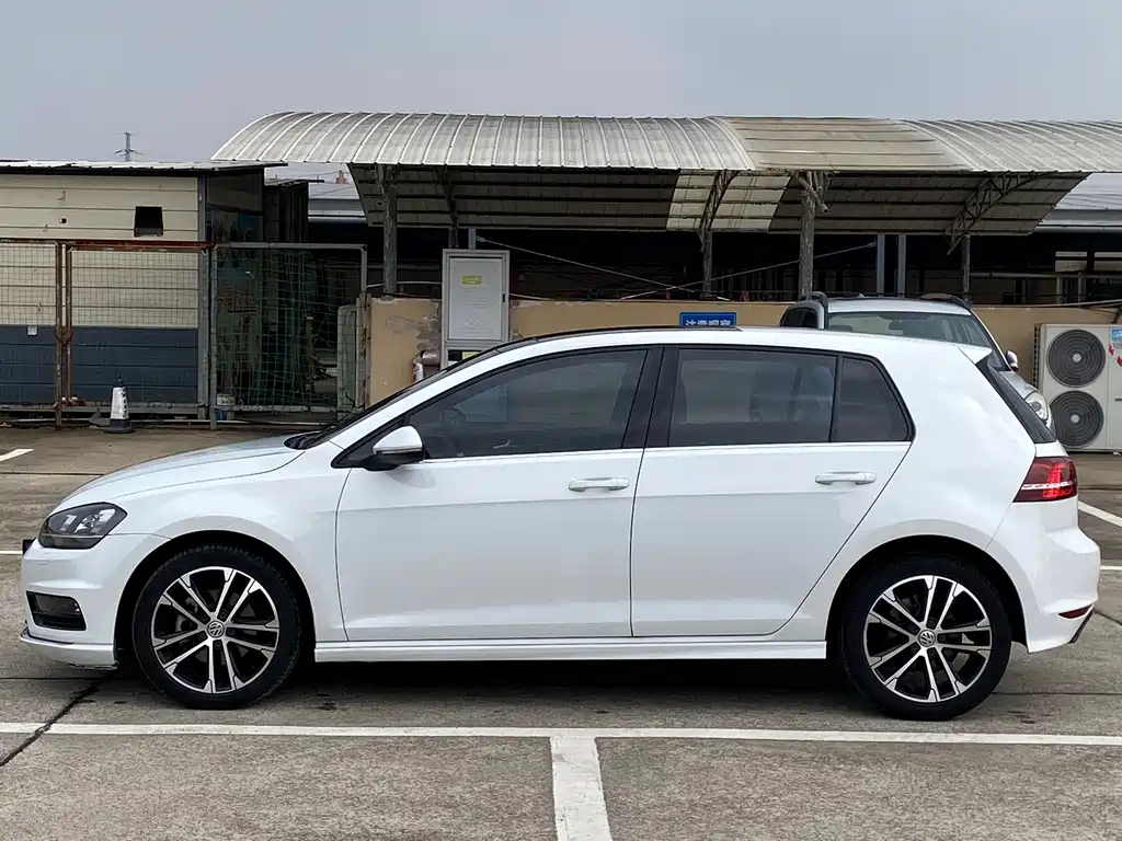 Volkswagen Golf — миниатюра 4