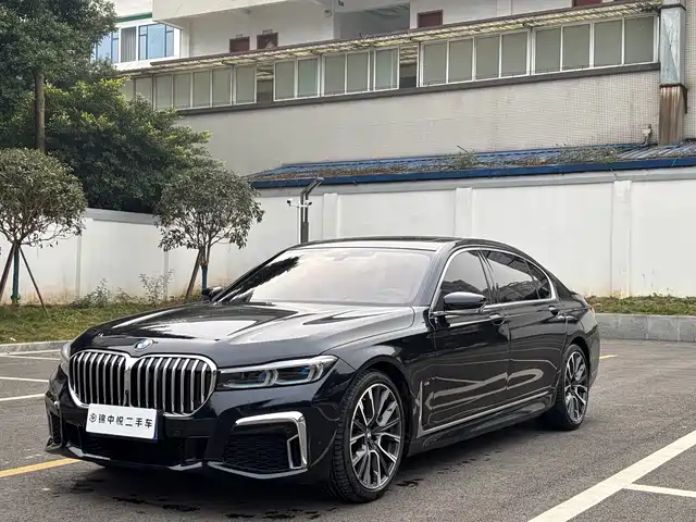 BMW 7 SERIES