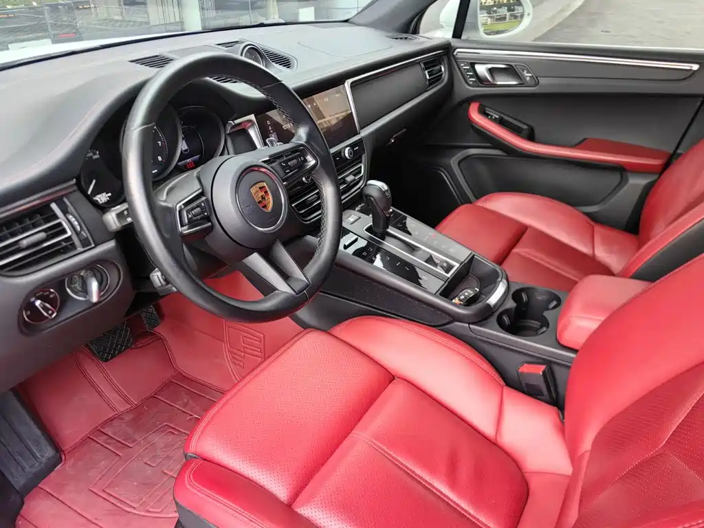 Porsche Macan — миниатюра 5