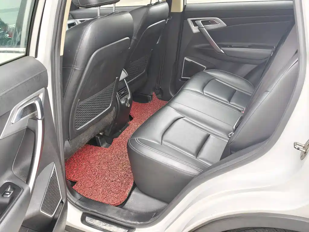 Geely Boyue — миниатюра 11