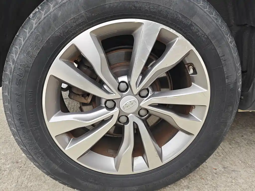 Geely Boyue — миниатюра 15