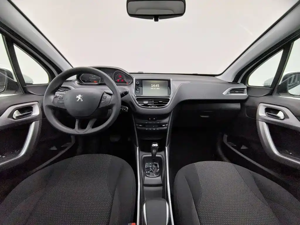 Peugeot 2008 — миниатюра 5