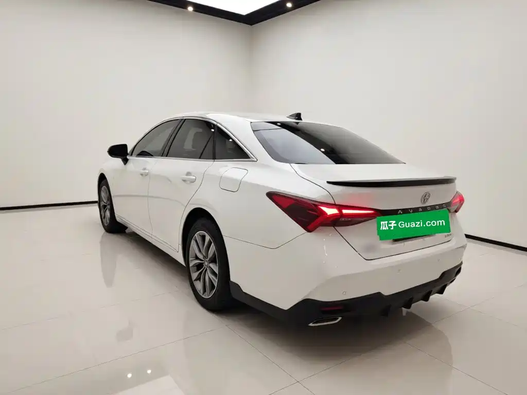 Toyota Avalon — миниатюра 4