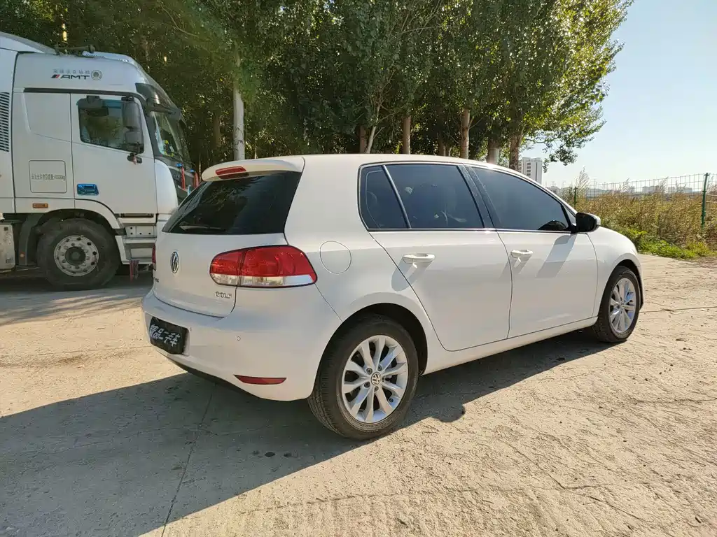 Volkswagen Golf — миниатюра 6