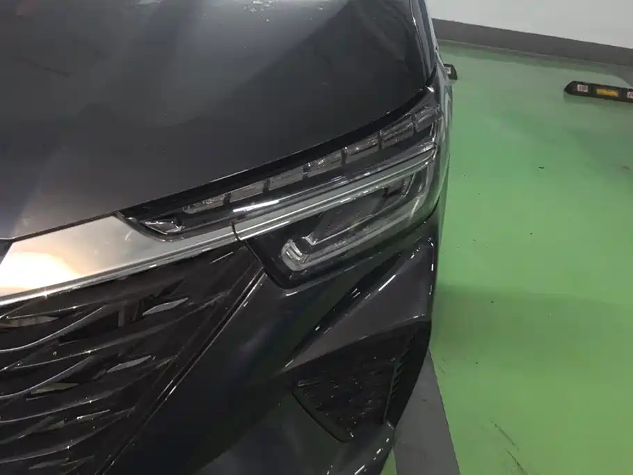 Roewe RX5 — миниатюра 5