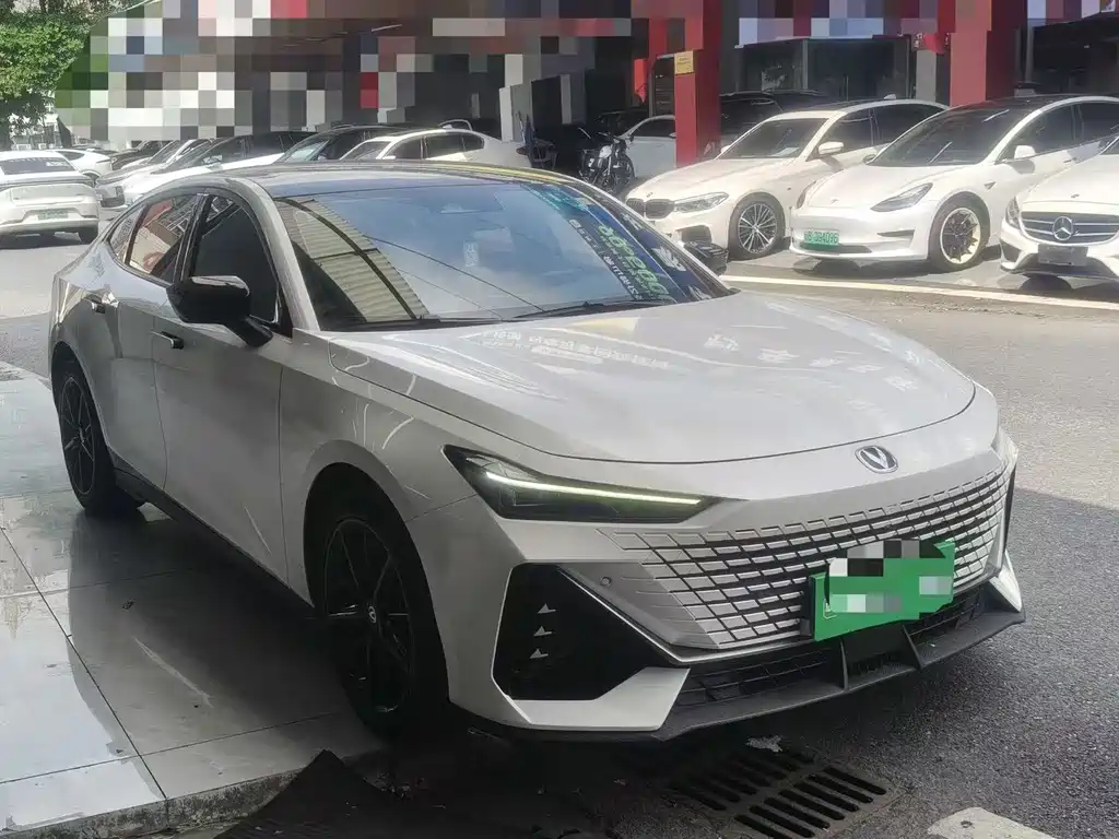 Changan UNI-V — миниатюра 3