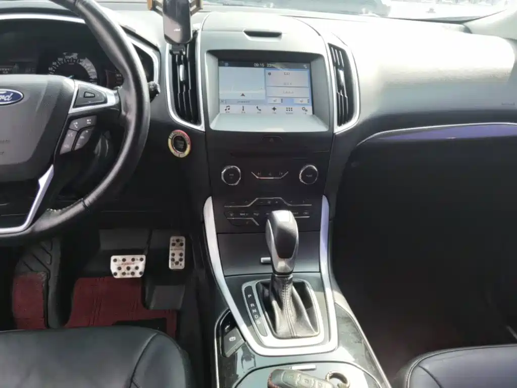 Ford Edge — миниатюра 13