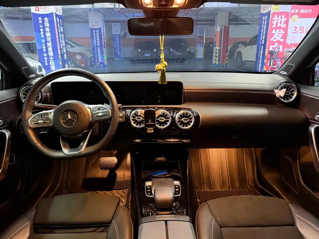 Mercedes-Benz A-Class — миниатюра 8