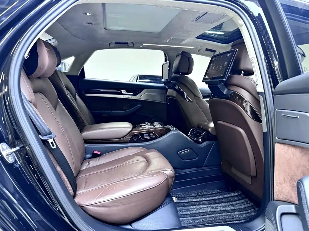 Audi A8 — миниатюра 13