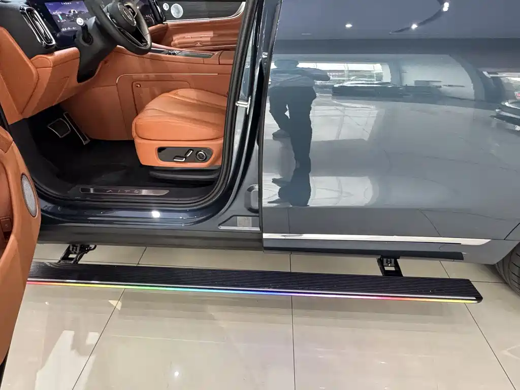 Aito M9 2024 Ultra 42kWh 6 мест