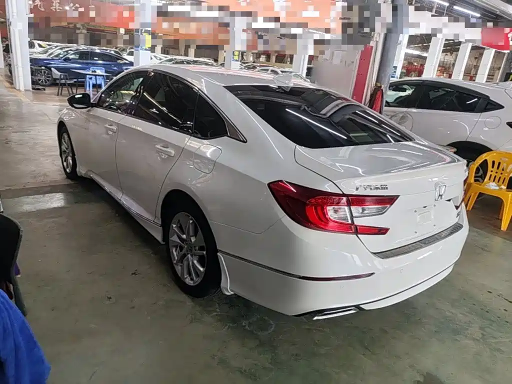 Honda Accord — миниатюра 5