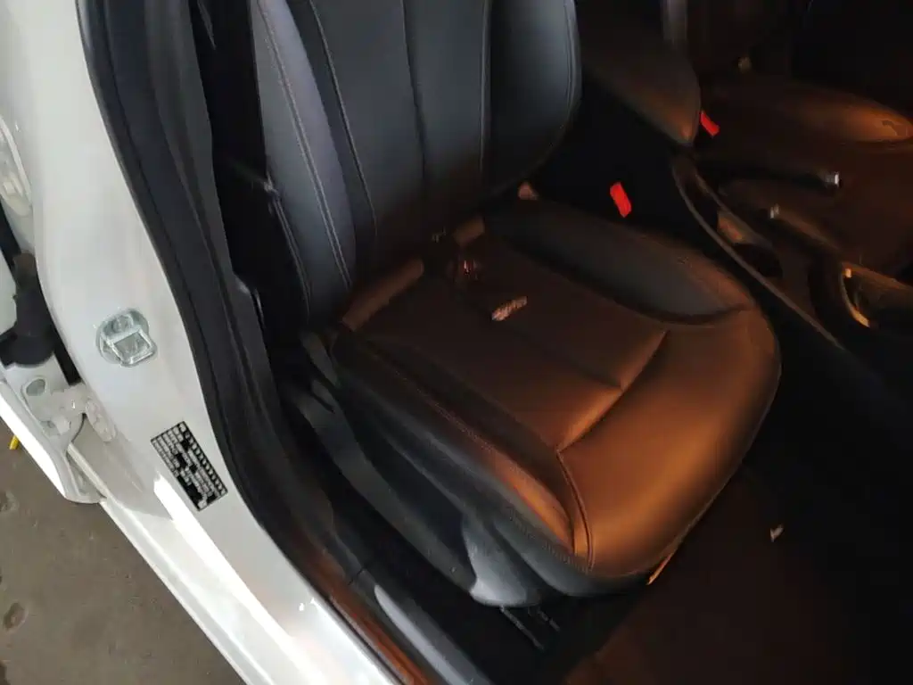 Buick Excelle — миниатюра 25