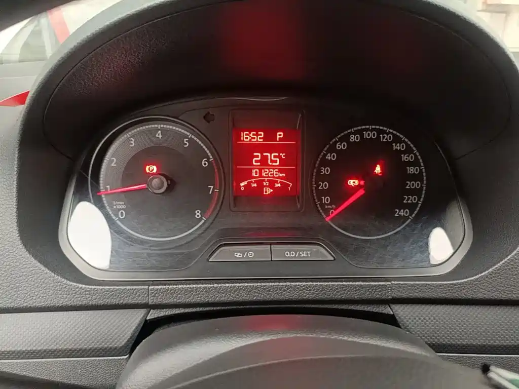 Volkswagen Jetta — миниатюра 12