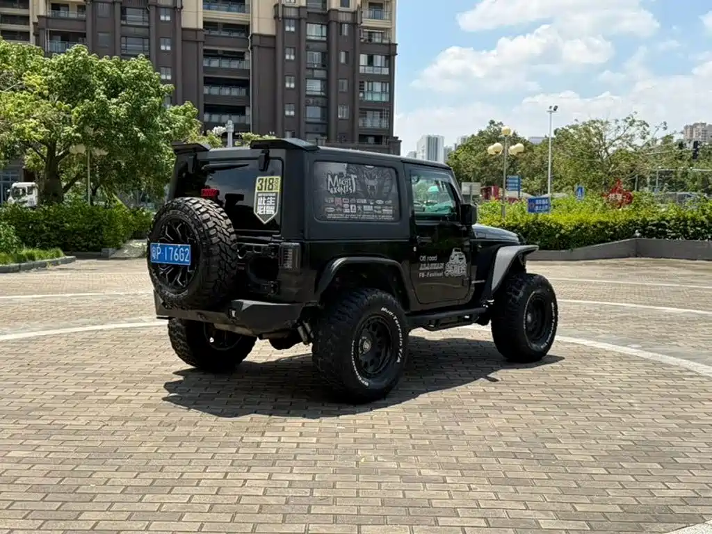Jeep Wrangler — миниатюра 12