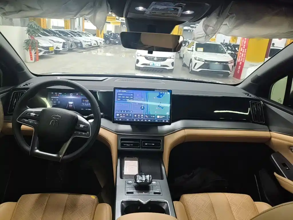BYD L DM-i — миниатюра 10