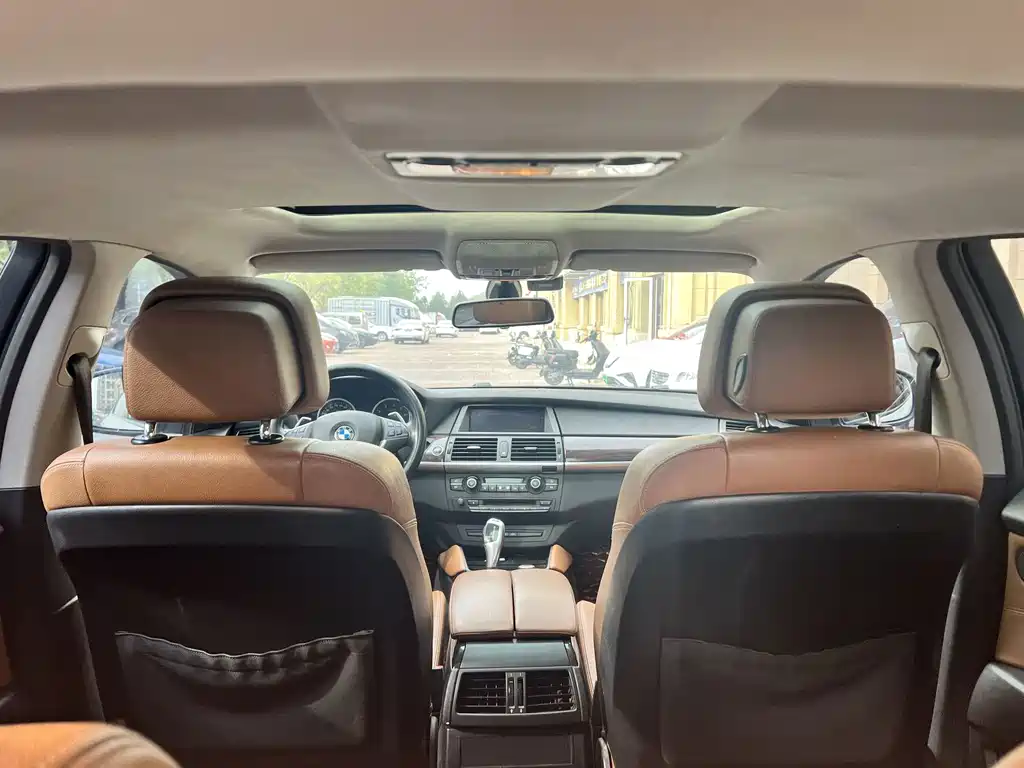 BMW X6 — миниатюра 11