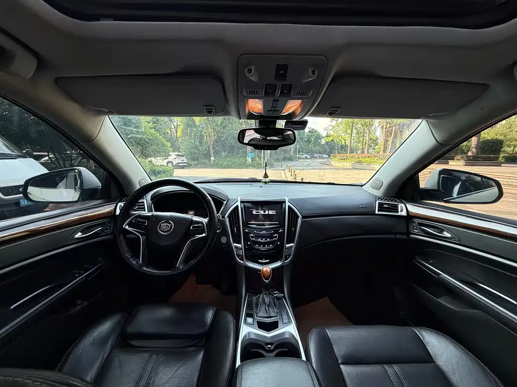 Cadillac SRX — миниатюра 8