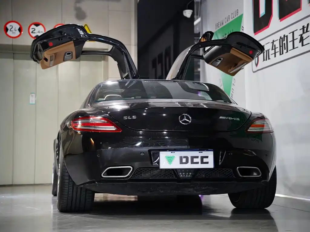 Mercedes-Benz SLS AMG — миниатюра 32