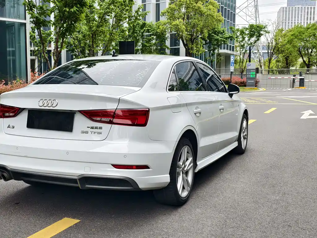 Audi A3 — миниатюра 12