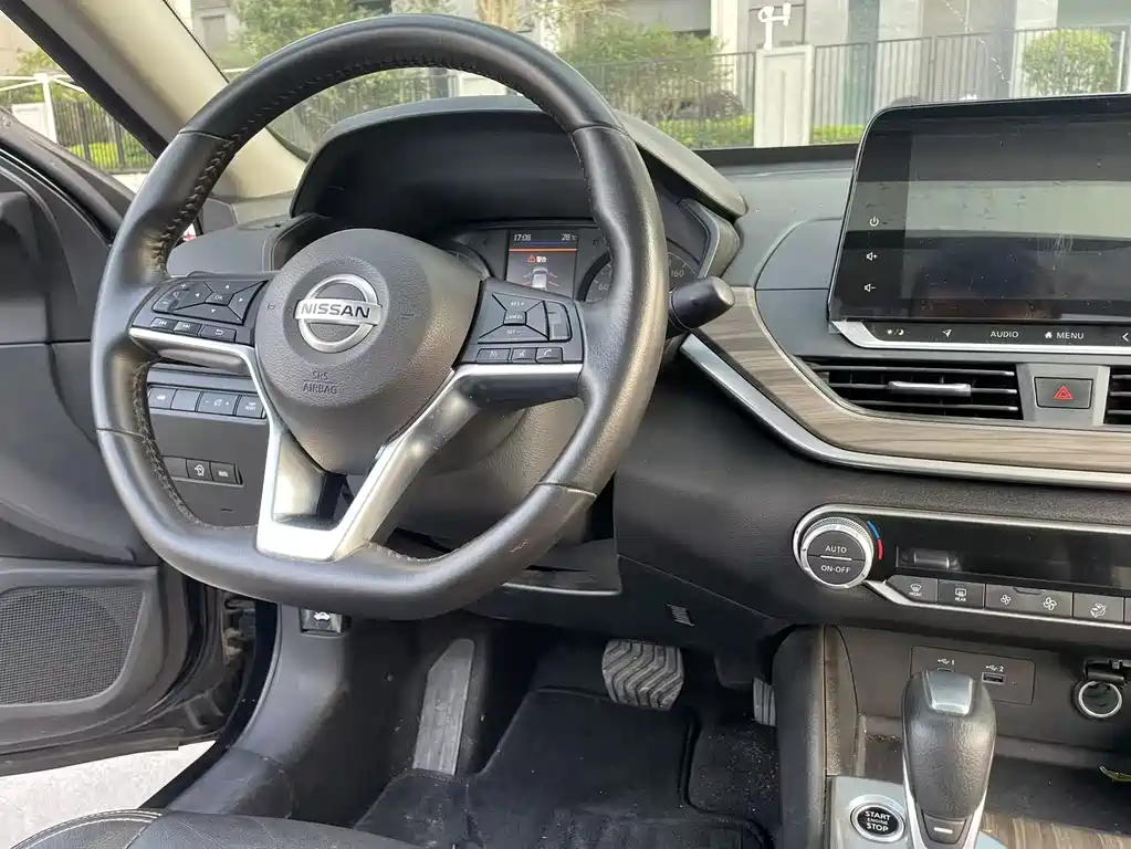 Nissan Teana — миниатюра 3