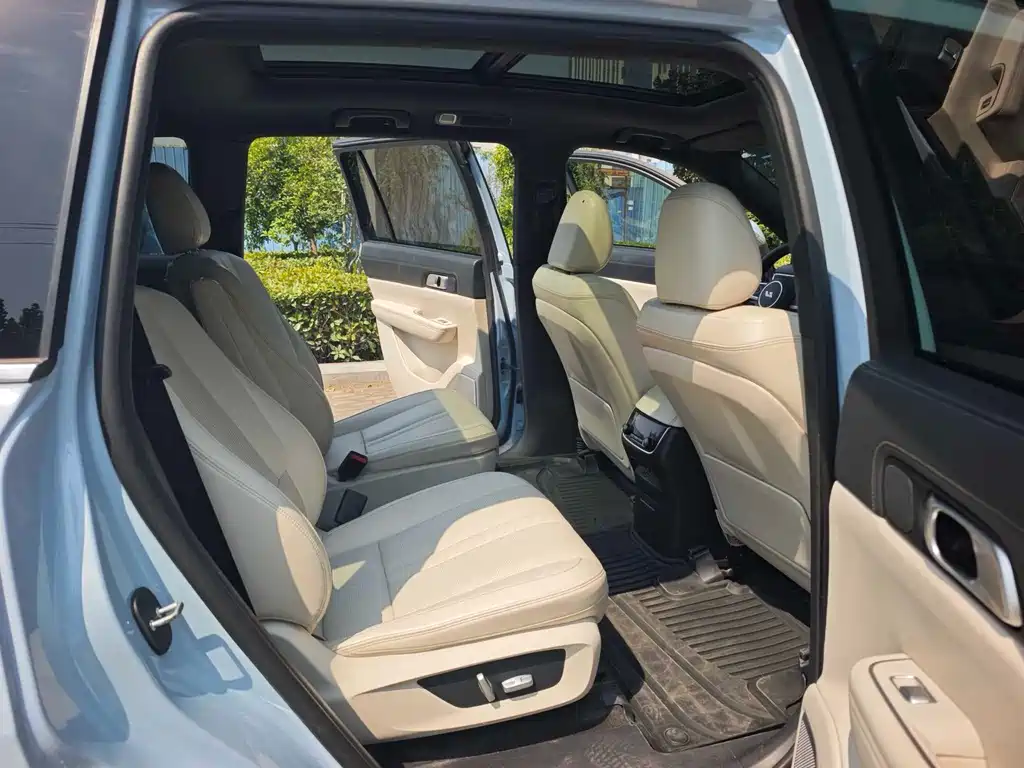 Li Auto Li ONE — миниатюра 11