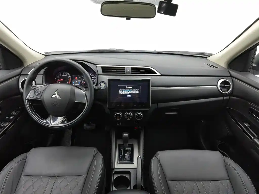 Mitsubishi ASX — миниатюра 5