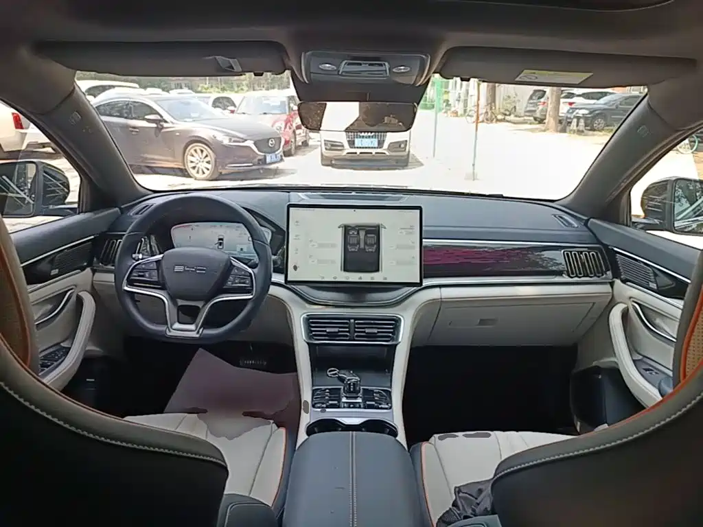 BYD PLUS New Energy — миниатюра 10