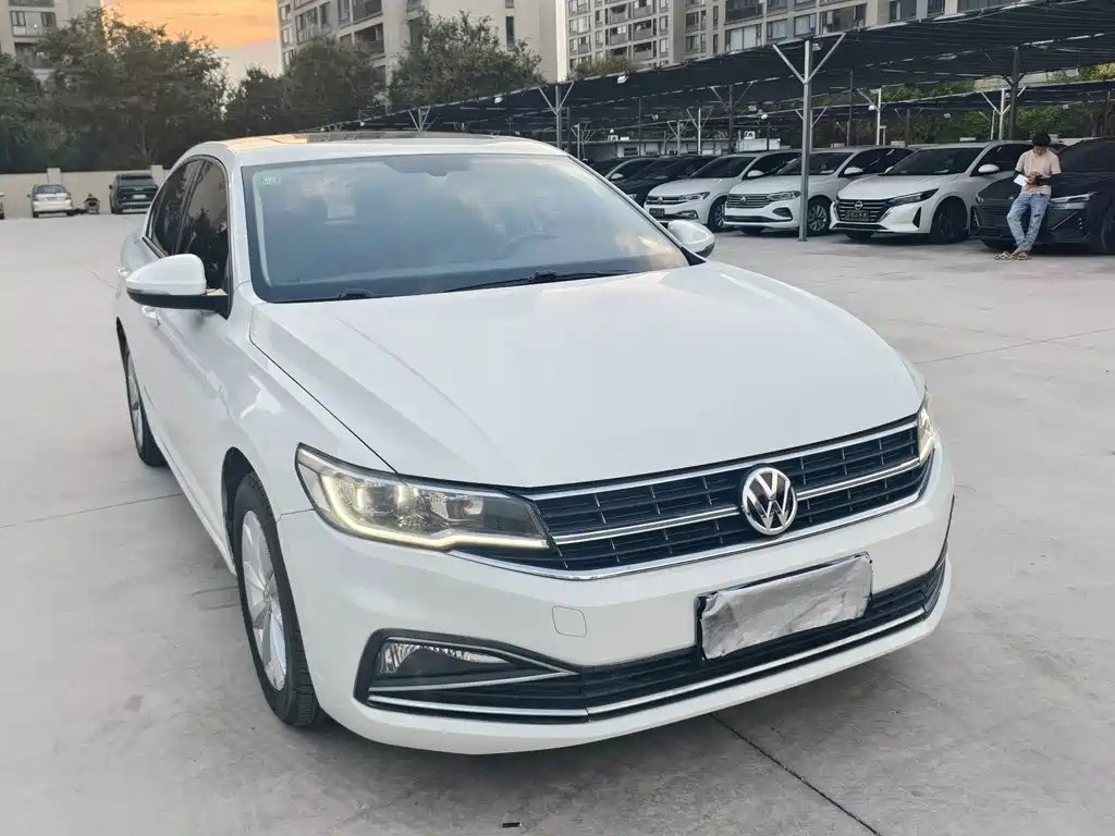 Volkswagen Bora — миниатюра 3