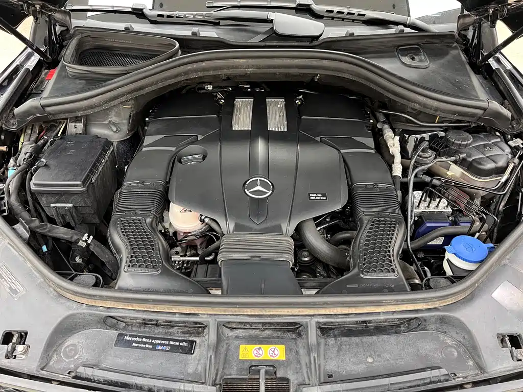 Mercedes-Benz GLS — миниатюра 8