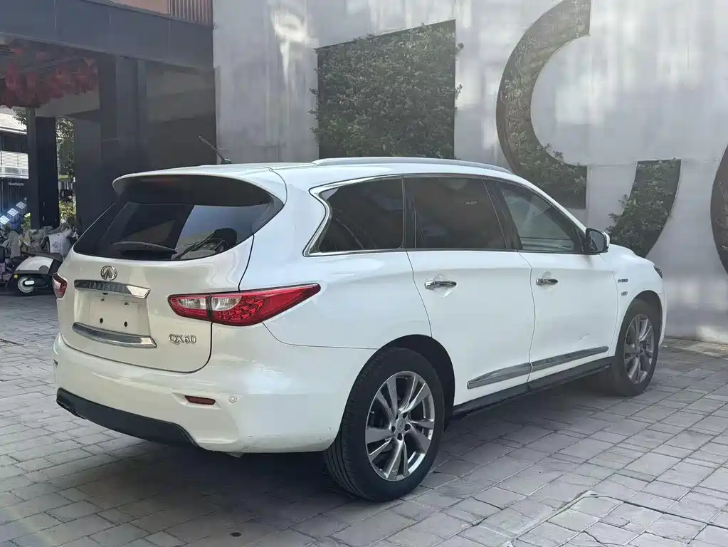 INFINITI QX60